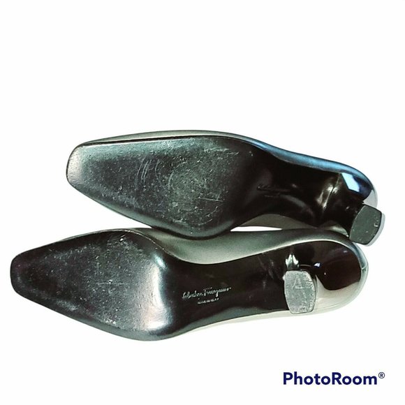 Salvatore Ferragamo Women's 6 1/2B Metallic Beige - Picture 10 of 10